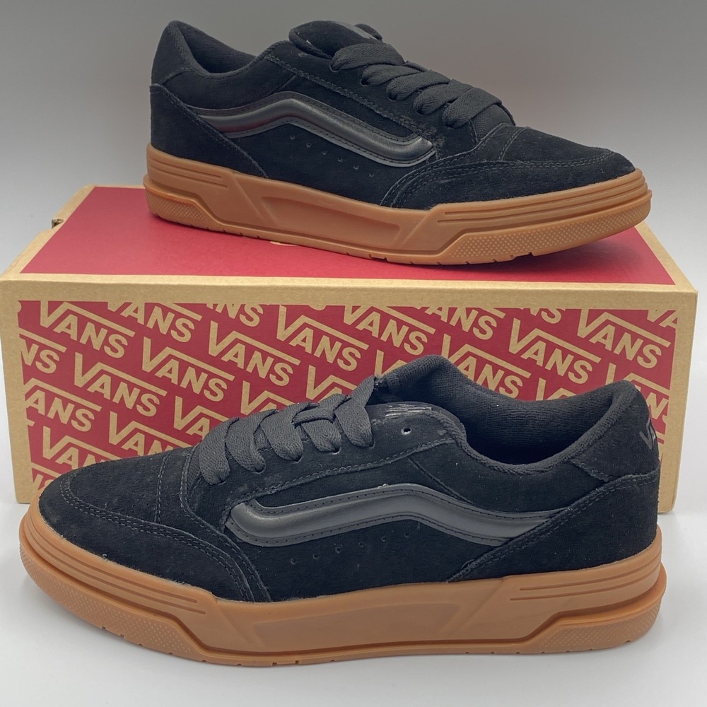 VANS Hylane Skate Shoes Black Suede / Gum Size Men's Size 8 VN000D26B9M NIB